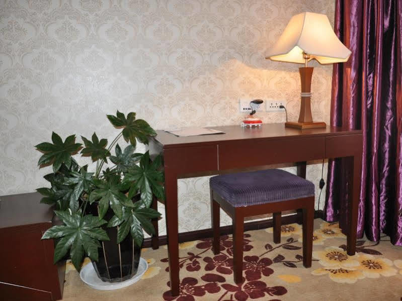 קונמינג Ha Luo Hotel מראה חיצוני תמונה